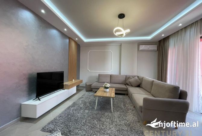 Shtepi me qera 2+1 ne Tirane - 800 Euro