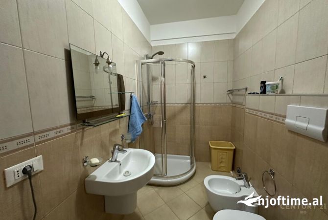 Shtepi me qera Apartament ne Tirane, 1+1, Mobilimi E mobiluar, Pagesa 700  Euro.