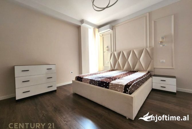 Shtepi me qera Apartament ne Tirane, 1+1, Mobilimi E mobiluar, Pagesa 700  Euro.