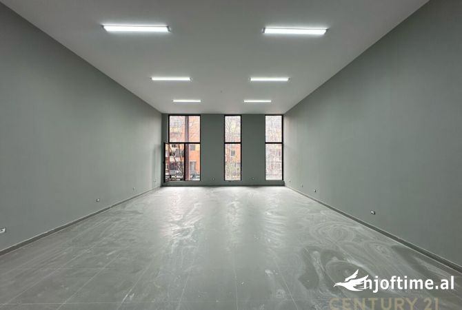 Ambient biznesi me qera 1+1 ne Tirane - 1,500 Euro