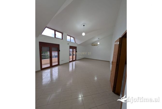 Shtepi me qera 2+1 ne Tirane - 500 Euro