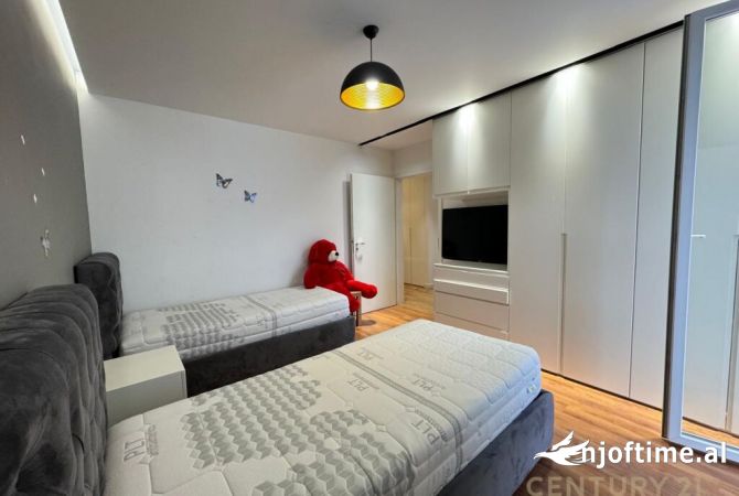 Shtepi me qera Apartament ne Tirane, 2+1, Mobilimi E mobiluar, Pagesa 750  Euro.