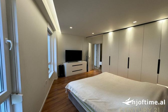 Shtepi me qera Apartament ne Tirane, 2+1, Mobilimi E mobiluar, Pagesa 750  Euro.