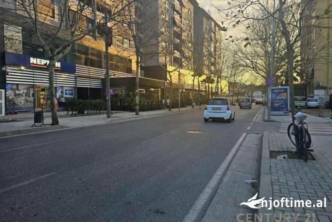 Ambient biznesi me qera 1+1 ne Tirane - 700 Euro