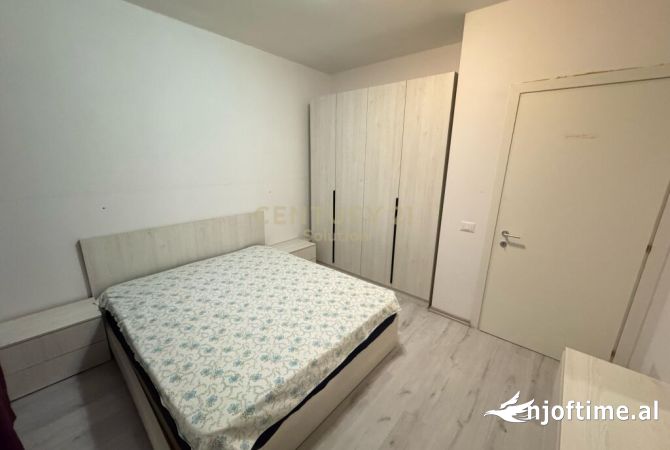 Shtepi me qera 1+1 ne Tirane - 370 Euro