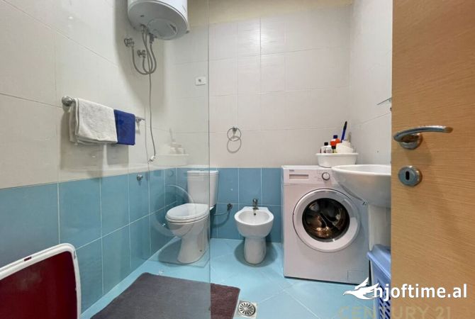 Shtepi me qera Apartament ne Tirane, 1+1, Mobilimi E mobiluar, Pagesa 550  Euro.