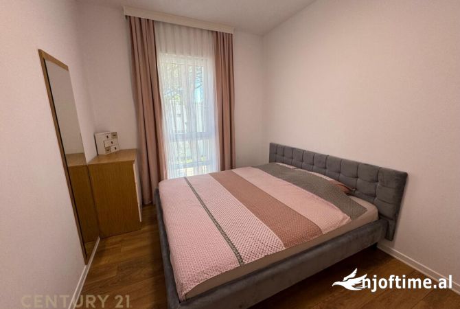 Shtepi ne shitje Apartament ne Durres, 2+1, Mobilimi E mobiluar, Pagesa 295,000  Euro.