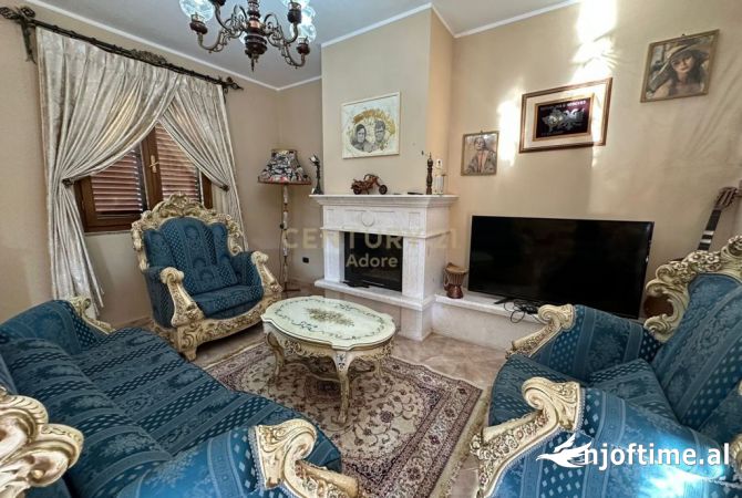 Shtepi me qera 4+1 ne Tirane - 800 Euro