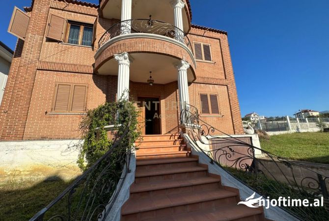 Shtepi me qera 4+1 ne Tirane - 800 Euro