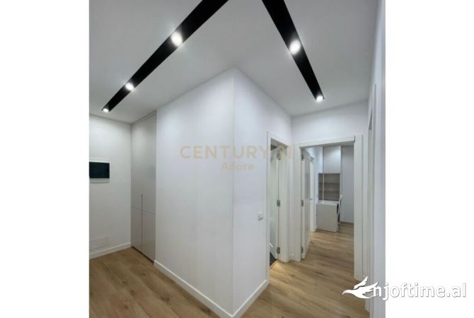 Shtepi me qera Apartament ne Tirane, 2+1, Mobilimi E mobiluar, Pagesa 900  Euro.