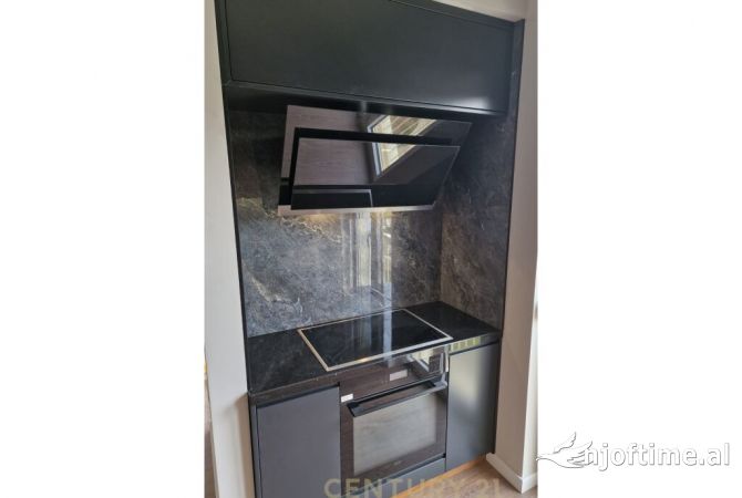 Shtepi me qera 2+1 ne Tirane - 1,100 Euro