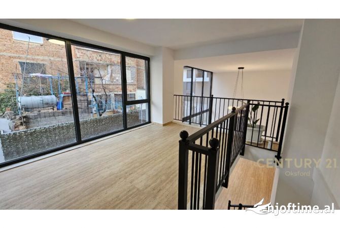 Ambient biznesi me qera 1+1 ne Tirane - 900 Euro