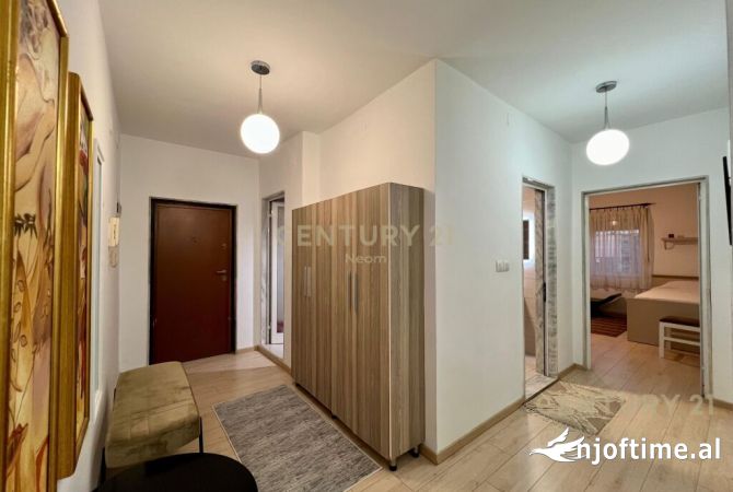 Shtepi me qera Apartament ne Tirane, 2+1, Mobilimi E mobiluar, Pagesa 880  Euro.