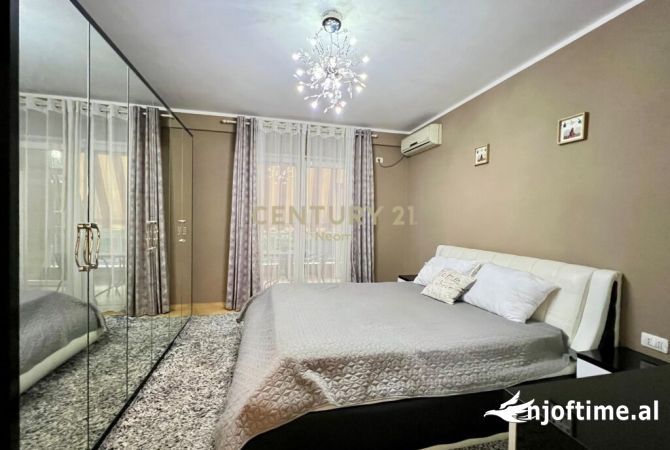 Shtepi me qera Apartament ne Tirane, 2+1, Mobilimi E mobiluar, Pagesa 650  Euro.