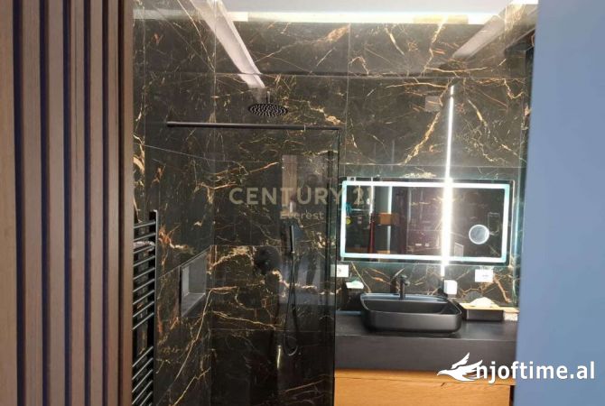 Shtepi me qera 1+1 ne Tirane - 900 Euro