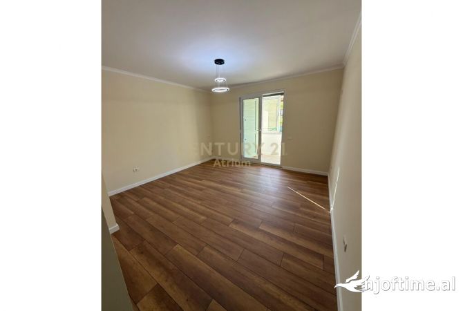 Shtepi ne shitje 2+1 ne Tirane - 255,000 Euro