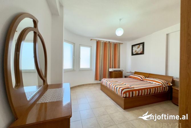 Shtepi me qera 2+1 ne Tirane - 550 Euro