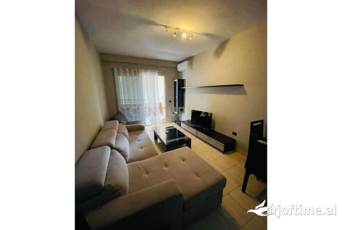 Shtepi me qera 1+1 ne Tirane - 450 Euro