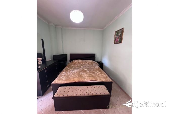 Shtepi me qera Apartament ne Tirane, 2+1, Mobilimi E mobiluar, Pagesa 600  Euro.