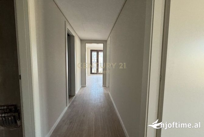 Shtepi me qera 2+1 ne Tirane - 1,500 Euro