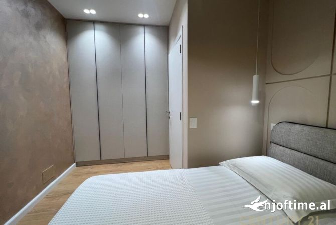 Shtepi me qera Apartament ne Tirane, 2+1, Mobilimi E mobiluar, Pagesa 1,650  Euro.