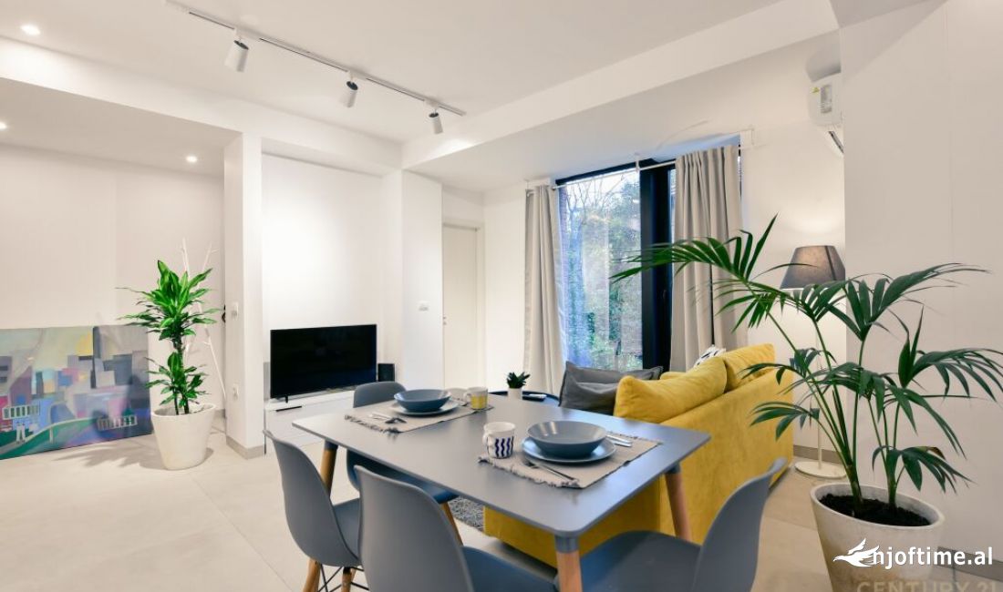 Shtepi me qera Apartament ne Tirane, Garsoniere, Mobilimi E mobiluar, Pagesa 580  Euro.