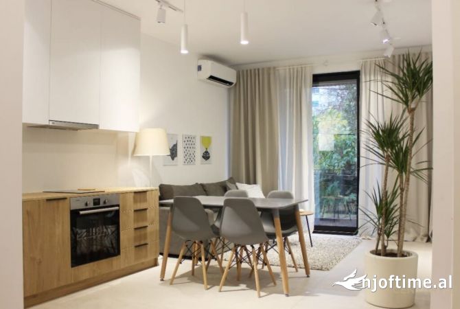 Shtepi me qera Apartament ne Tirane, Garsoniere, Mobilimi E mobiluar, Pagesa 600  Euro.