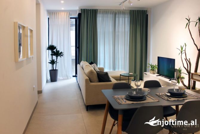 Shtepi me qera Apartament ne Tirane, Garsoniere, Mobilimi E mobiluar, Pagesa 700  Euro.