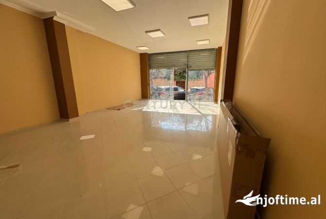 Ambient biznesi me qera 3+1 ne Tirane - 600 Euro