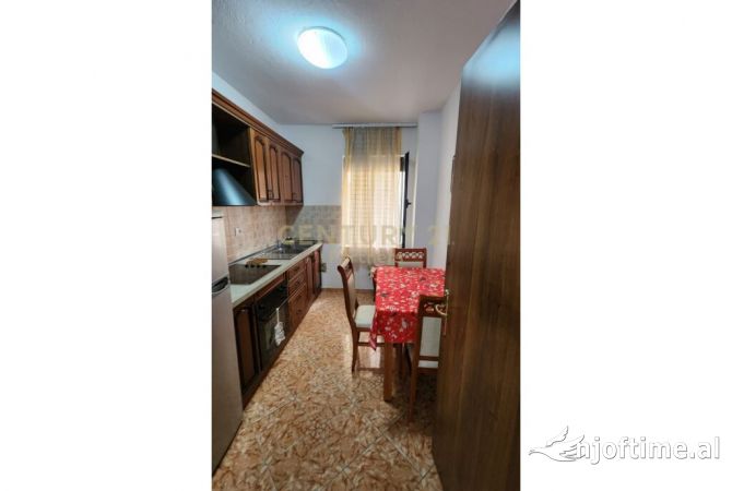 Shtepi me qera 2+1 ne Tirane - 550 Euro