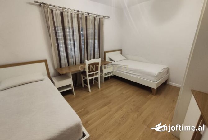 Shtepi me qera Apartament ne Tirane, 2+1, Mobilimi E mobiluar, Pagesa 750  Euro.