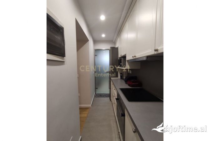 Shtepi me qera 2+1 ne Tirane - 750 Euro