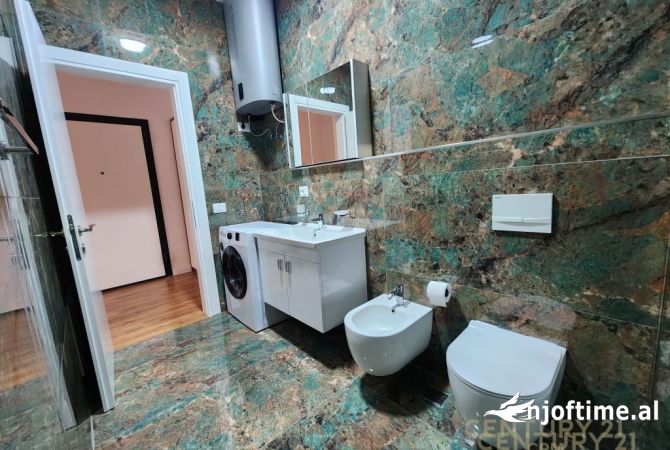 Shtepi me qera Apartament ne Tirane, 2+1, Mobilimi E mobiluar, Pagesa 1,200  Euro.