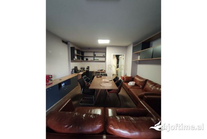 Ambient biznesi ne shitje 1+1 ne Tirane - 163,000 Euro