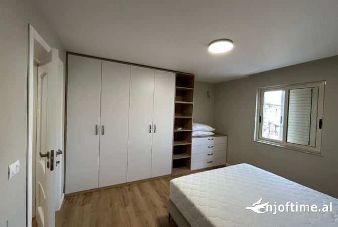 Shtepi me qera 1+1 ne Tirane - 700 Euro