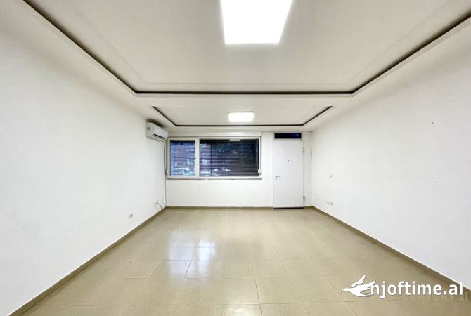Ambient biznesi me qera 3+1 ne Tirane - 2,300 Euro
