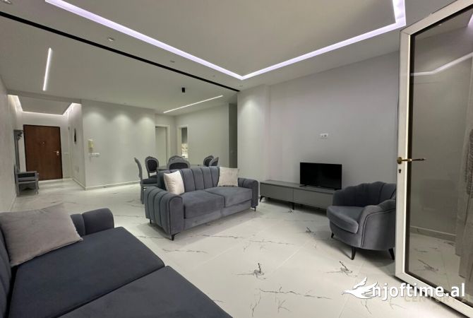 Shtepi me qera 2+1 ne Tirane - 850 Euro