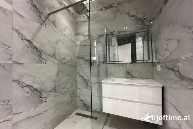 Shtepi me qera Apartament ne Tirane, 2+1, Mobilimi E mobiluar, Pagesa 850  Euro.