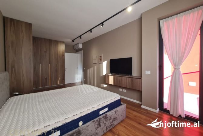 Shtepi me qera 2+1 ne Tirane - 800 Euro