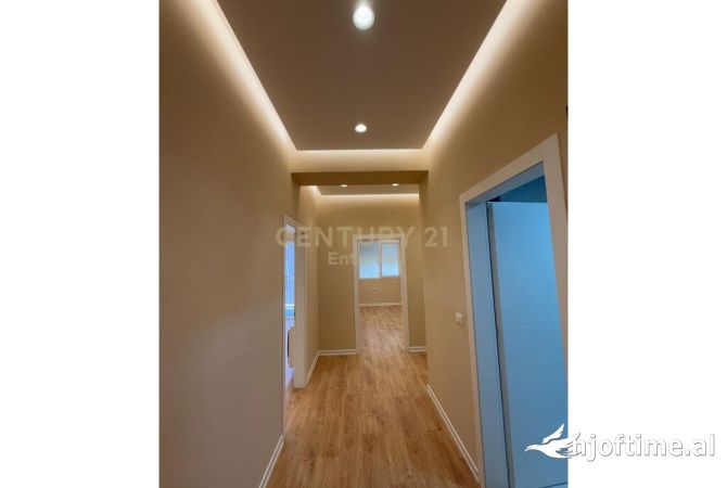 Ambient biznesi me qera 1+1 ne Tirane - 650 Euro