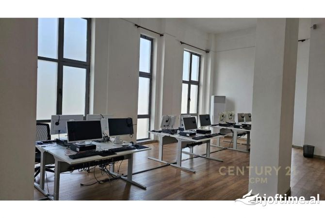 Ambient biznesi me qera 1+1 ne Tirane - 1,700 Euro