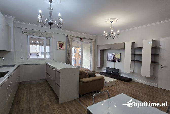 Shtepi ne shitje 2+1 ne Tirane - 275,000 Euro