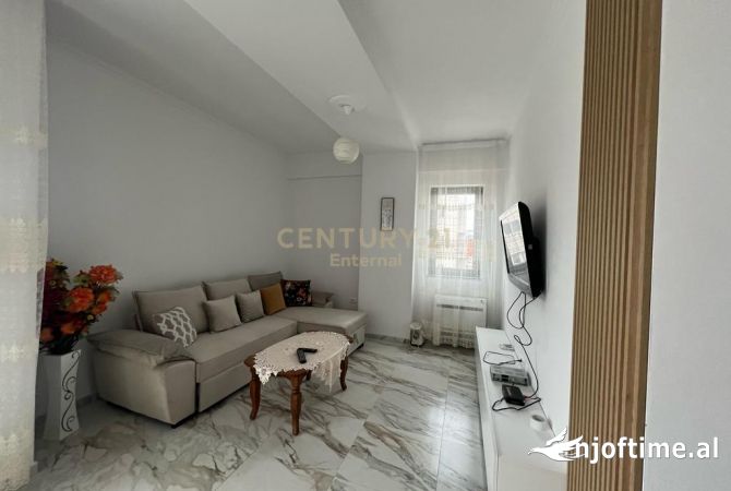 Shtepi me qera 2+1 ne Tirane - 750 Euro