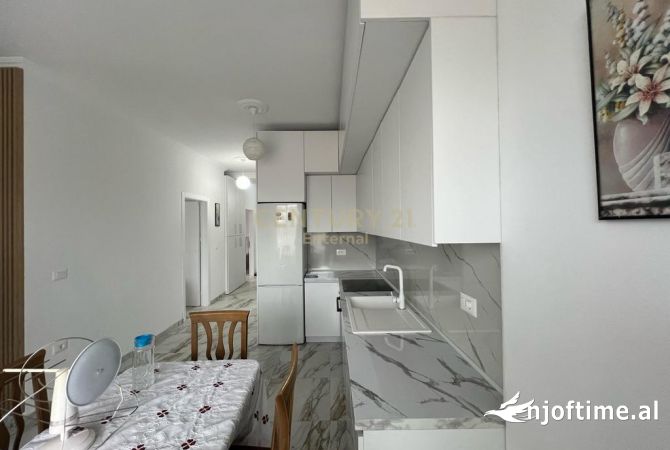 Shtepi me qera 2+1 ne Tirane - 750 Euro