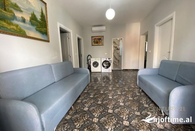 Shtepi ne shitje 7+1 ne Tirane - 650,000 Euro