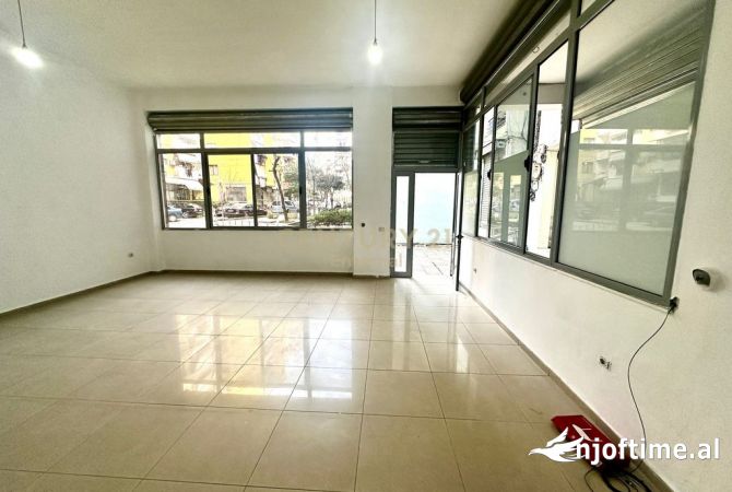 Ambient biznesi ne shitje 1+1 ne Tirane - 87,000 Euro