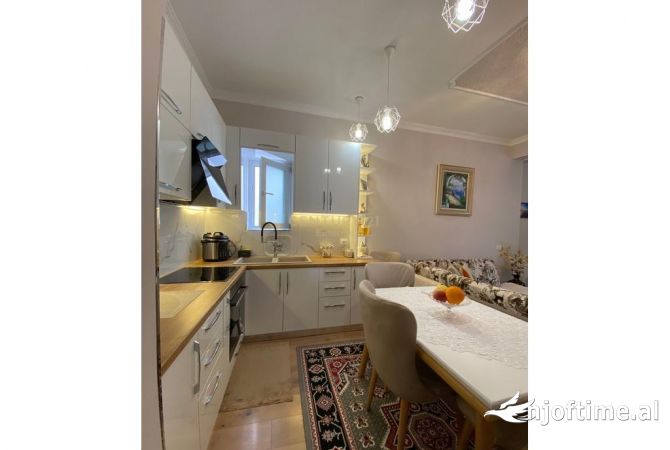 Casa in affitto 3+1 a Tirana - 700 Euro