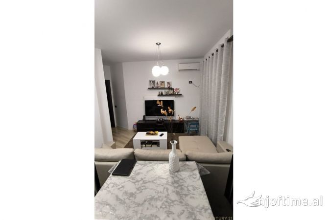 Shtepi ne shitje 1+1 ne Tirane - 150,000 Euro