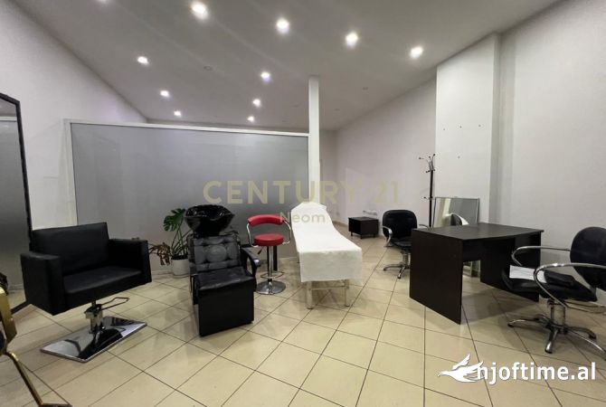Ambient biznesi ne shitje 1+1 ne Tirane - 199,000 Euro