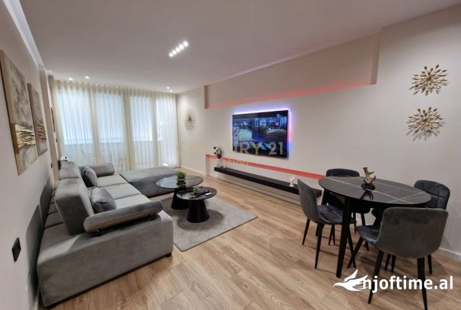 Shtepi me qera 2+1 ne Tirane - 1,500 Euro